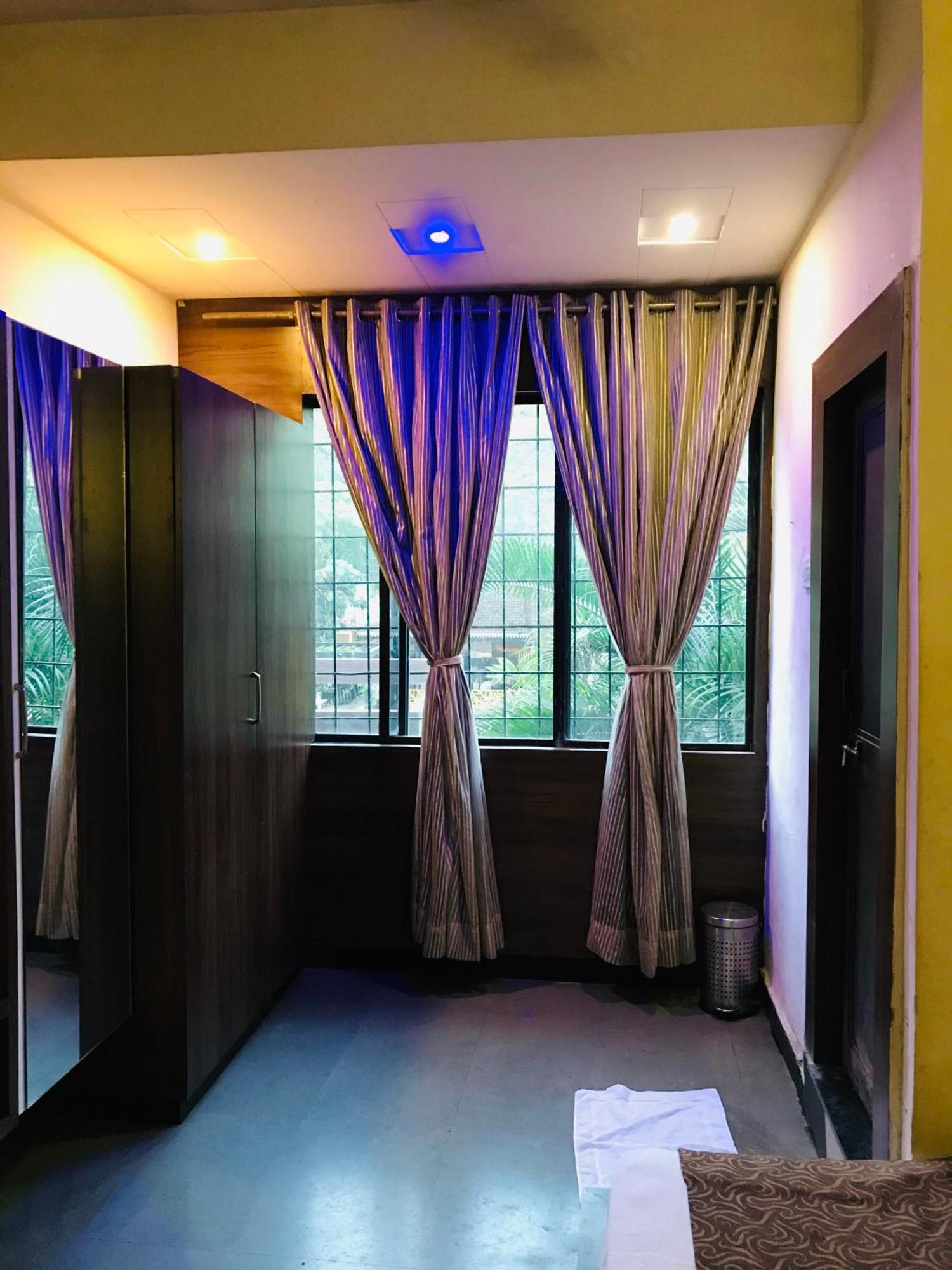 Liva Rooms 나식 외부 사진