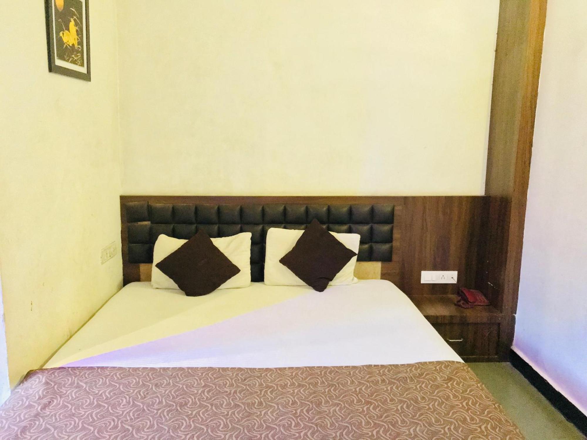 Liva Rooms 나식 외부 사진
